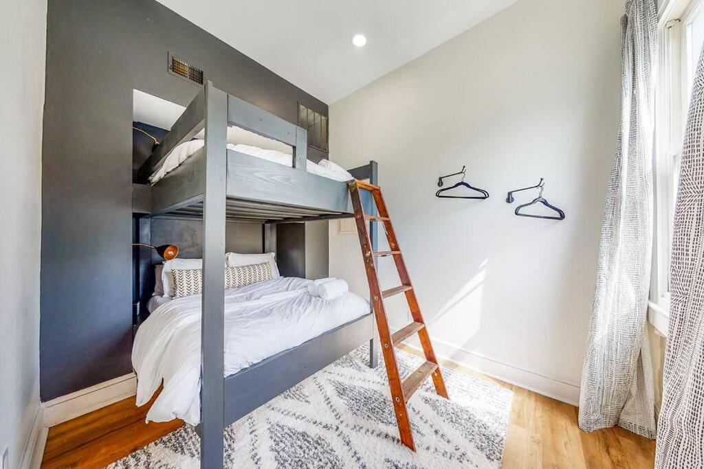 Luxury 8 Bed/4 Ba Nulu Home Private Yard/Parking ルイスビル エクステリア 写真