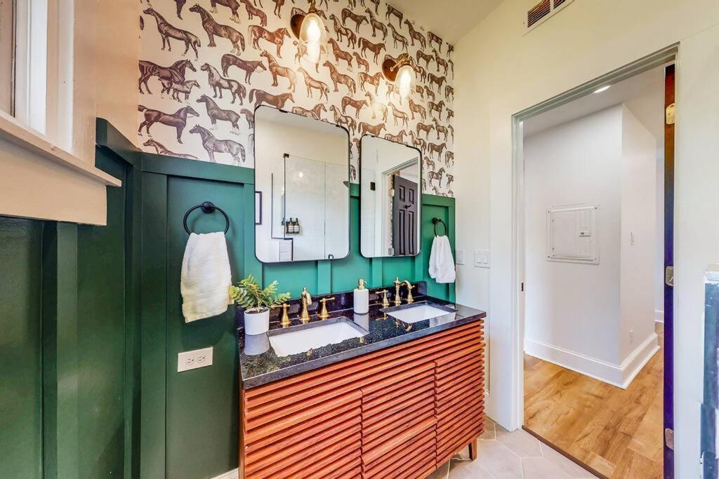Luxury 8 Bed/4 Ba Nulu Home Private Yard/Parking ルイスビル エクステリア 写真