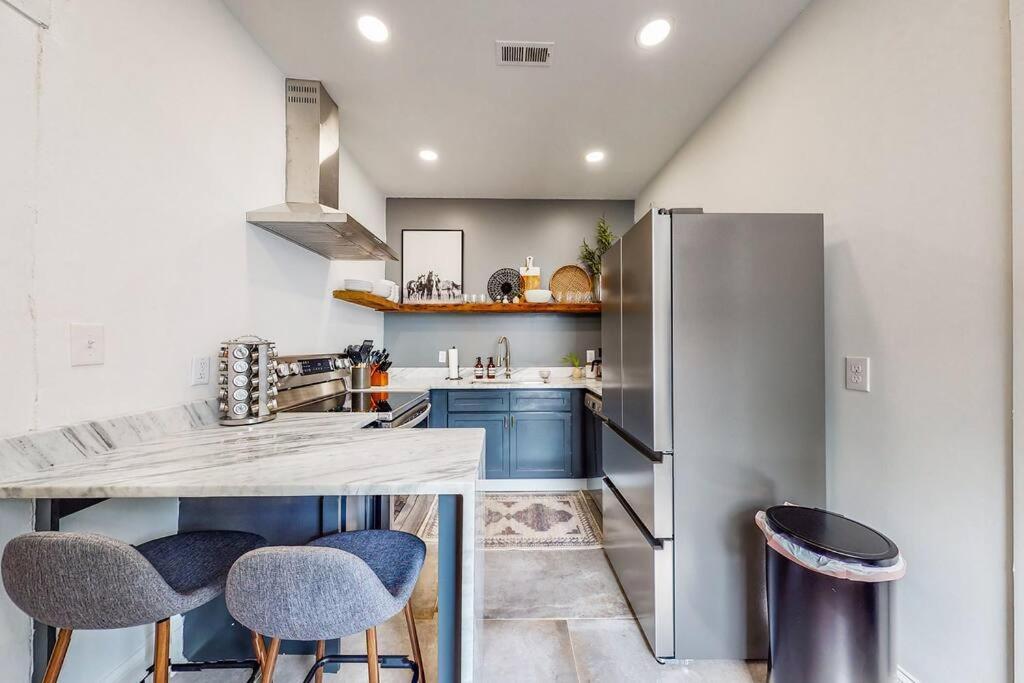 Luxury 8 Bed/4 Ba Nulu Home Private Yard/Parking ルイスビル エクステリア 写真