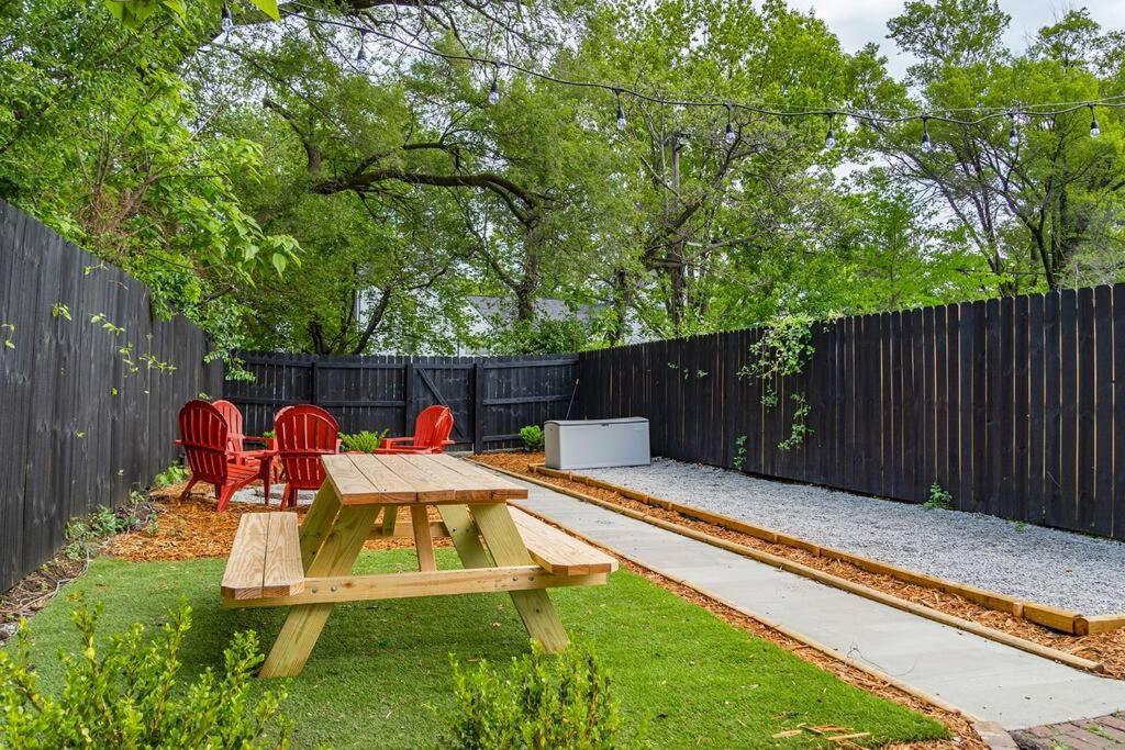 Luxury 8 Bed/4 Ba Nulu Home Private Yard/Parking ルイスビル エクステリア 写真