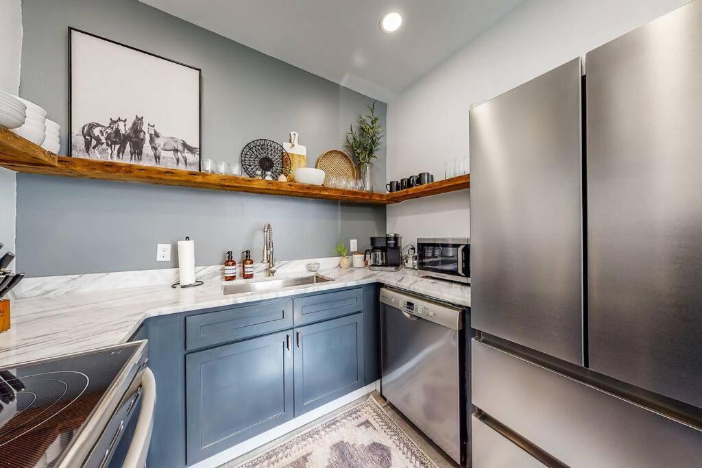 Luxury 8 Bed/4 Ba Nulu Home Private Yard/Parking ルイスビル エクステリア 写真