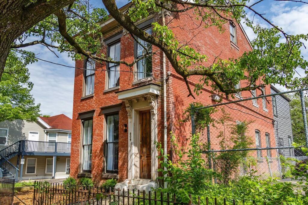 Luxury 8 Bed/4 Ba Nulu Home Private Yard/Parking ルイスビル エクステリア 写真