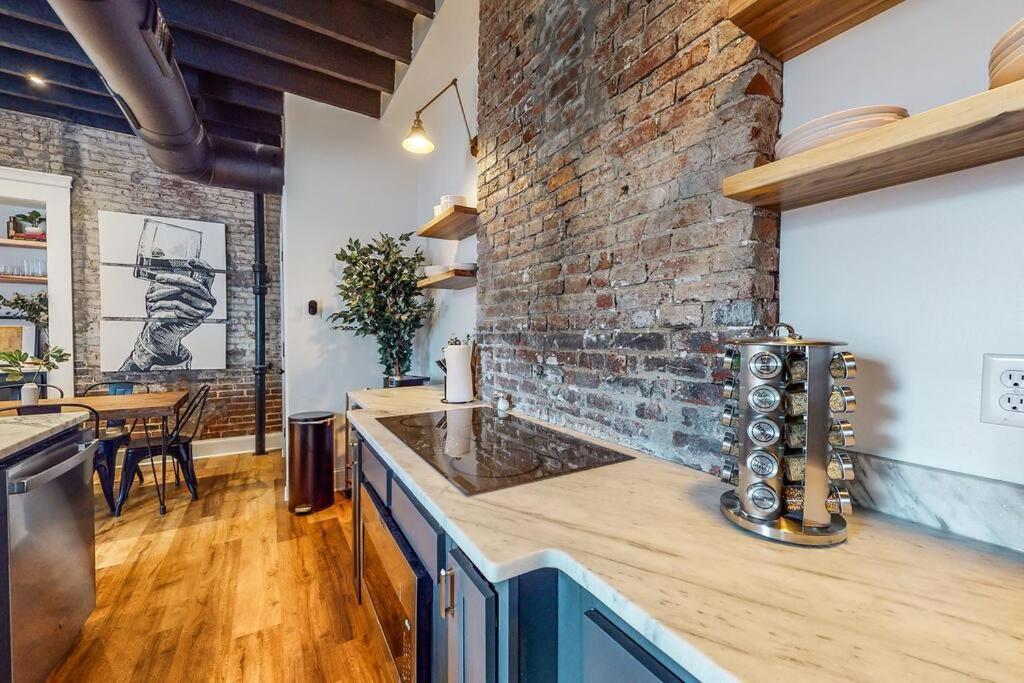 Luxury 8 Bed/4 Ba Nulu Home Private Yard/Parking ルイスビル エクステリア 写真