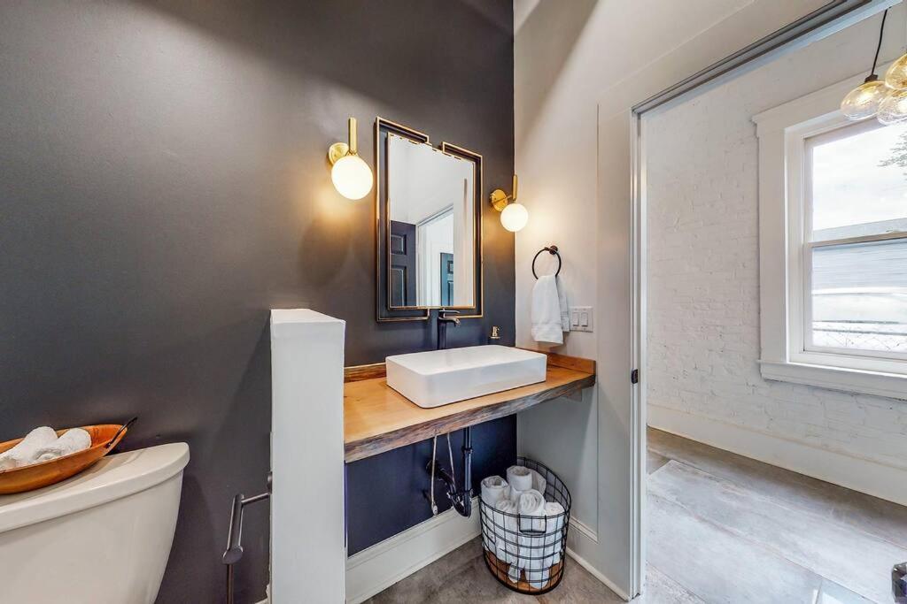 Luxury 8 Bed/4 Ba Nulu Home Private Yard/Parking ルイスビル エクステリア 写真