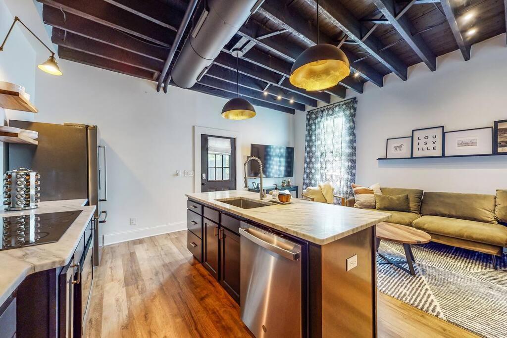 Luxury 8 Bed/4 Ba Nulu Home Private Yard/Parking ルイスビル エクステリア 写真